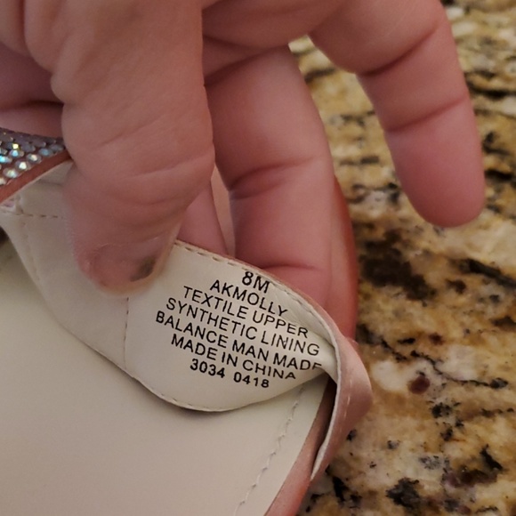 *Anne Klein Molly Sandals - Picture 6 of 7